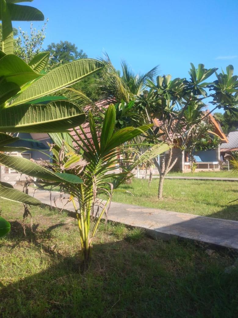 Dinoyin Bungalows Gili Meno Exterior foto