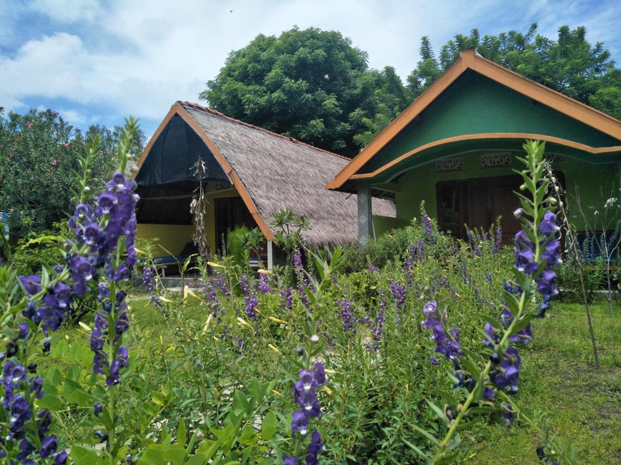 Dinoyin Bungalows Gili Meno Exterior foto